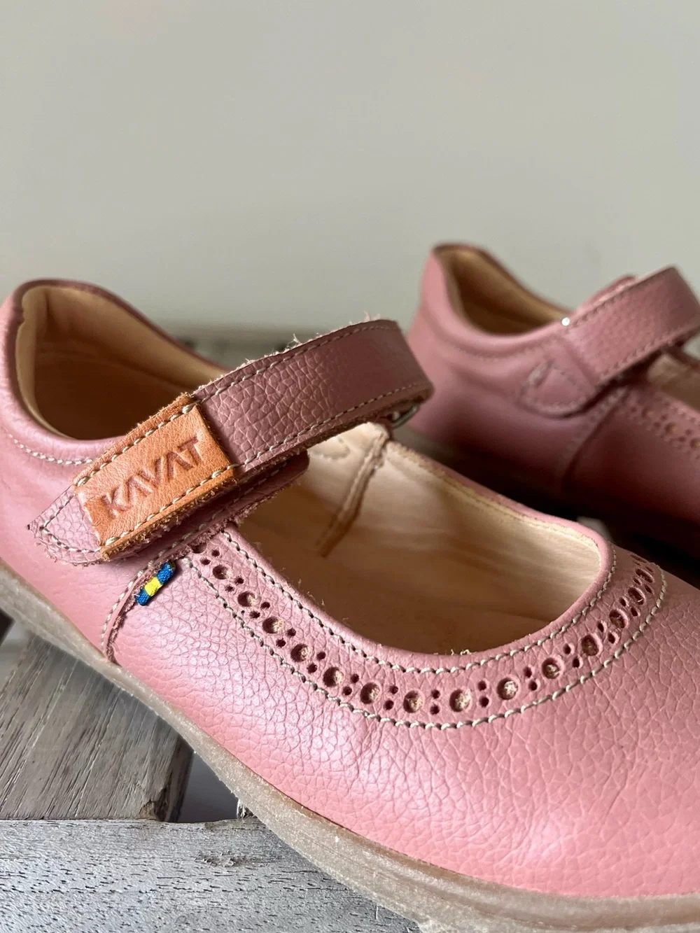 Kavat Pink Leather Mary Jane Shoes EU 31 Swedish Minimalist Kids Flats